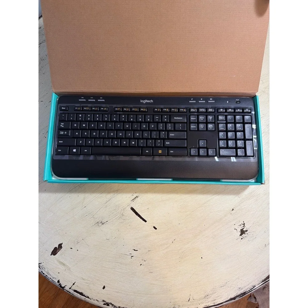 Logitech Wireless Keyboard and Mouse Combo Black Like New Office